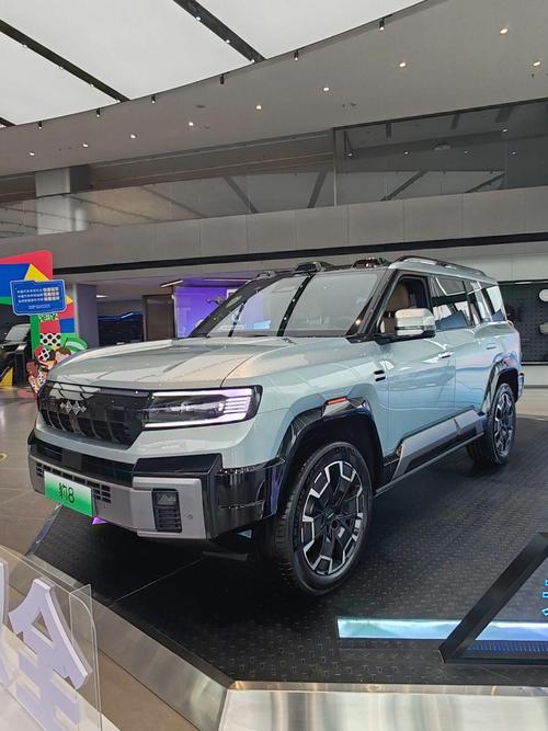 惠州11比亚迪方程豹硬派越野的爆款，英菲尼迪35周年与你共成长